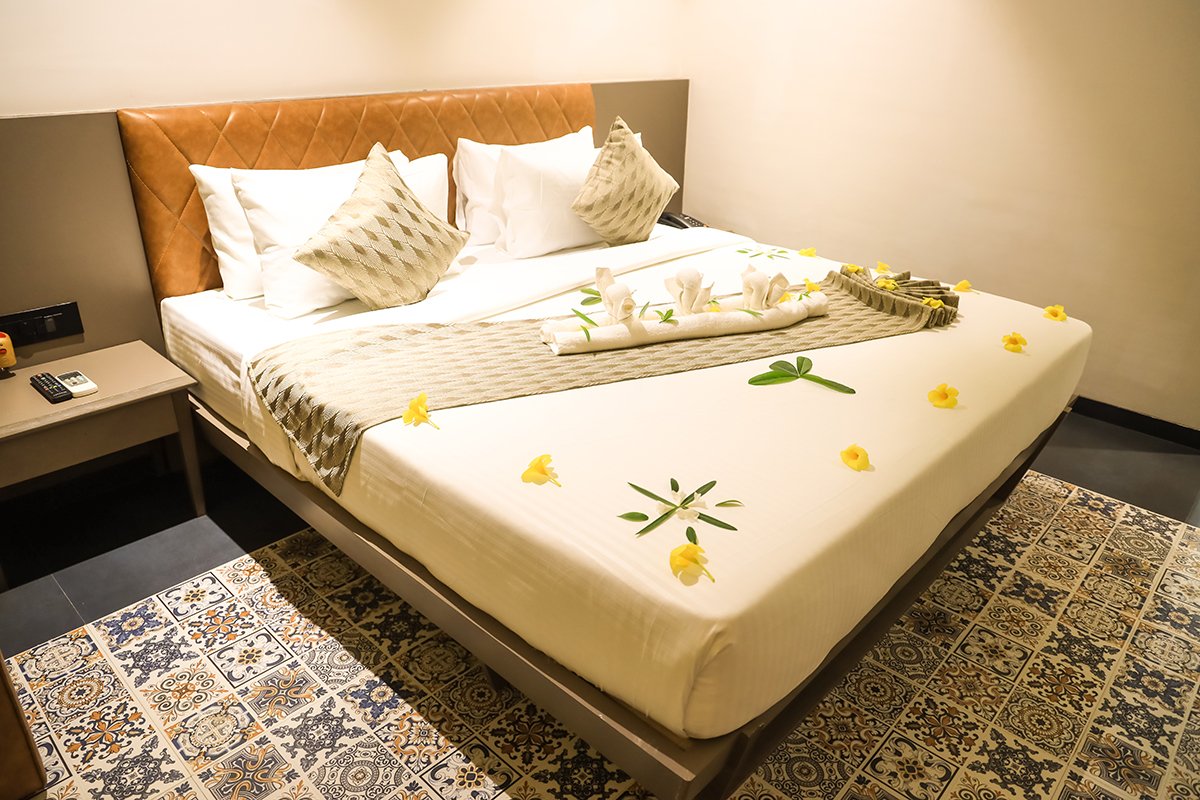 Krown Palace Resort photo 1