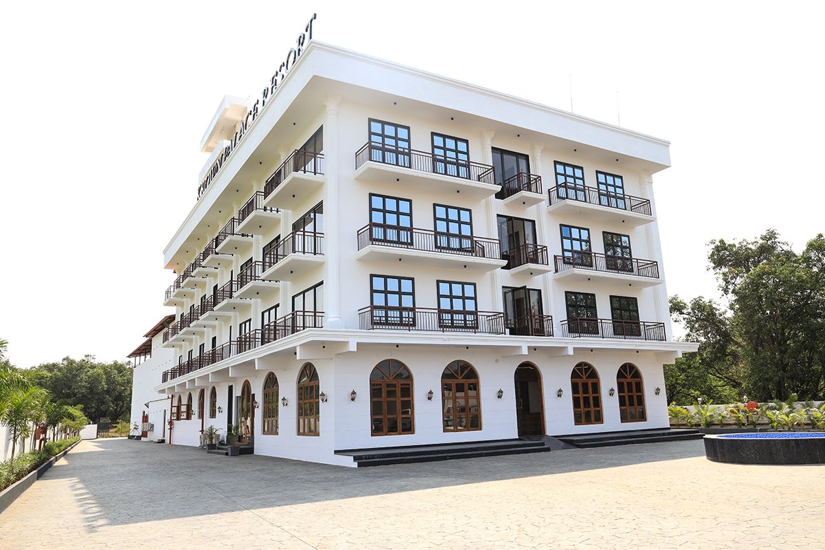 Krown Palace Resort photo 2